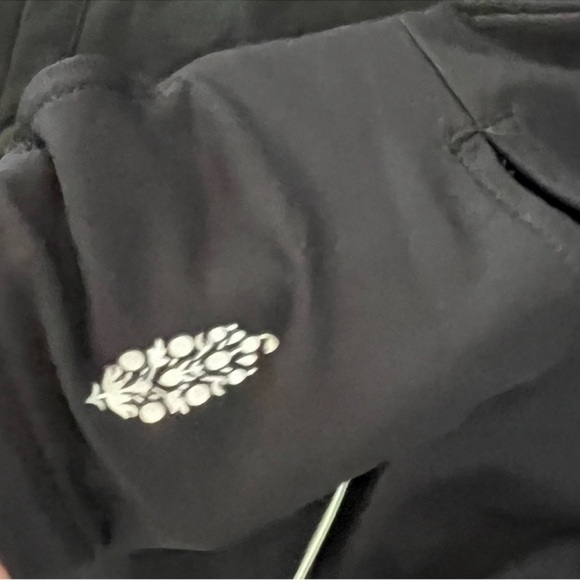 Free People Act Fast Layer - Picture 8 of 12